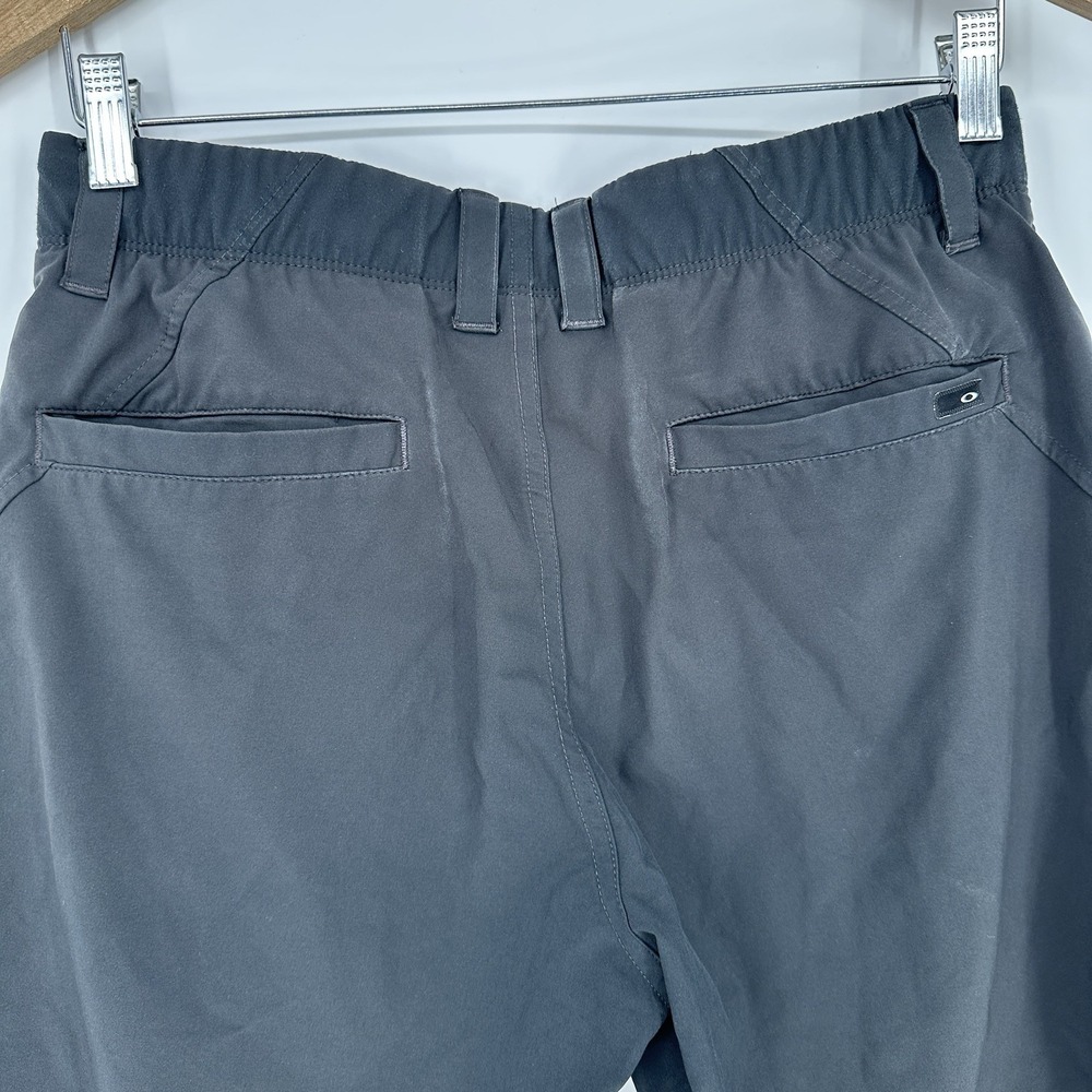 Oakley Men's Shorts Golf Performance Wicking Lightweight Casual Size 30x10 Black - Picture 8 of 15